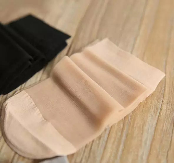 为什么我的脚穿高跟鞋后跟会掉,没有脚后跟穿高跟鞋老是掉