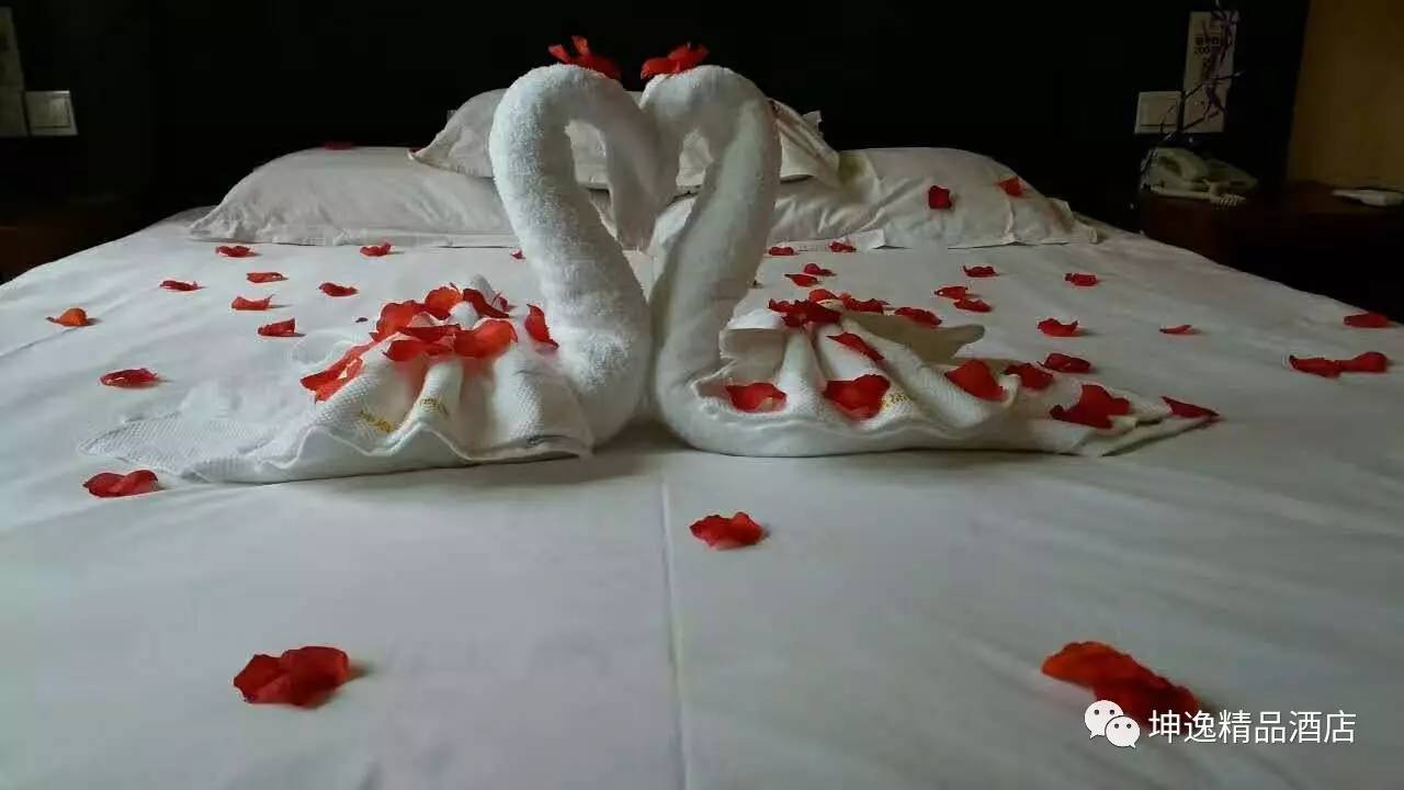 浓情七夕，恋在坤逸