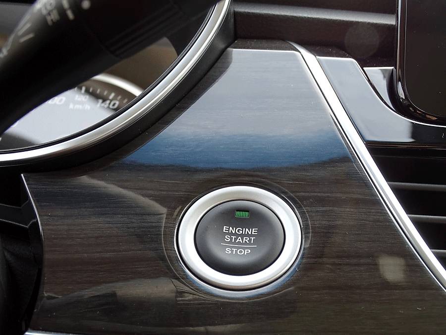 宝骏560半自动挡值得入手吗,2019款全新宝骏560自动挡顶配