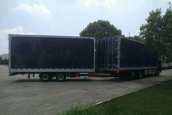 460马力+AMT+空气悬架天V中置轴亮相