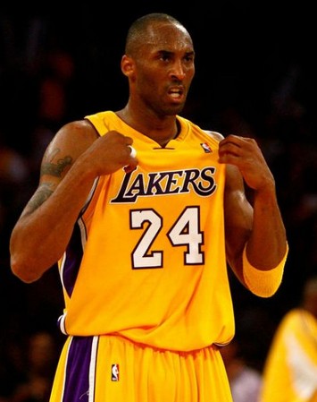 科比为什么被称为黑曼巴,为什么科比被叫做黑曼巴