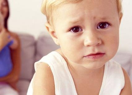 怎么判断宝宝听力有没有问题,宝宝听不到听力的表现