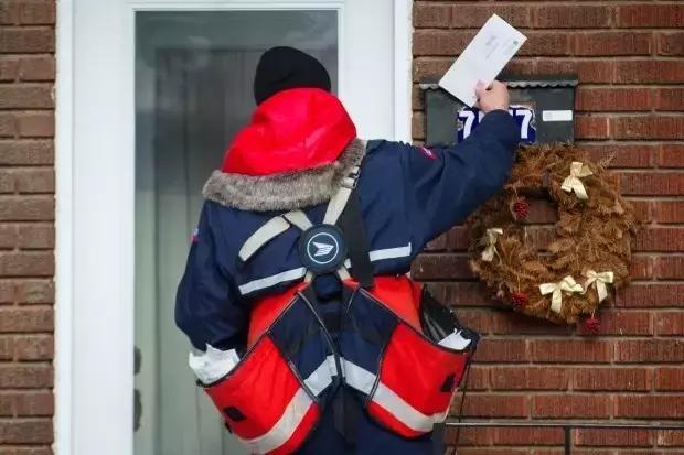 加拿大小费是给服务员的吗,加拿大小费可以用美元付吗