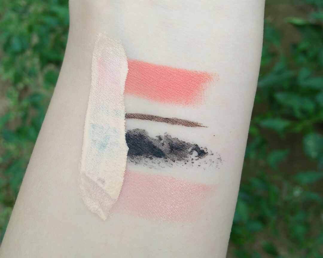 混油皮粉底液平价学生40元以下,适合油皮痘肌的平价粉底液