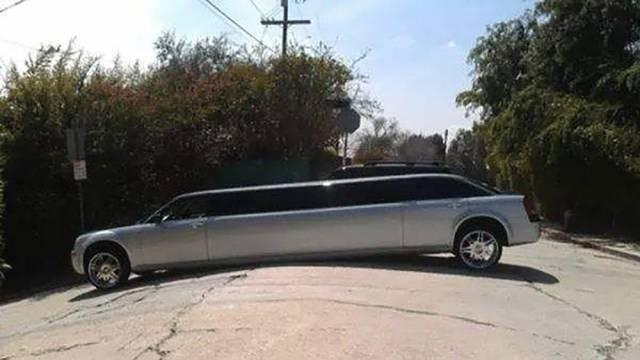 汽车过坑磕底盘怎么处理,小车底盘磕碰坏了要怎样才能知道