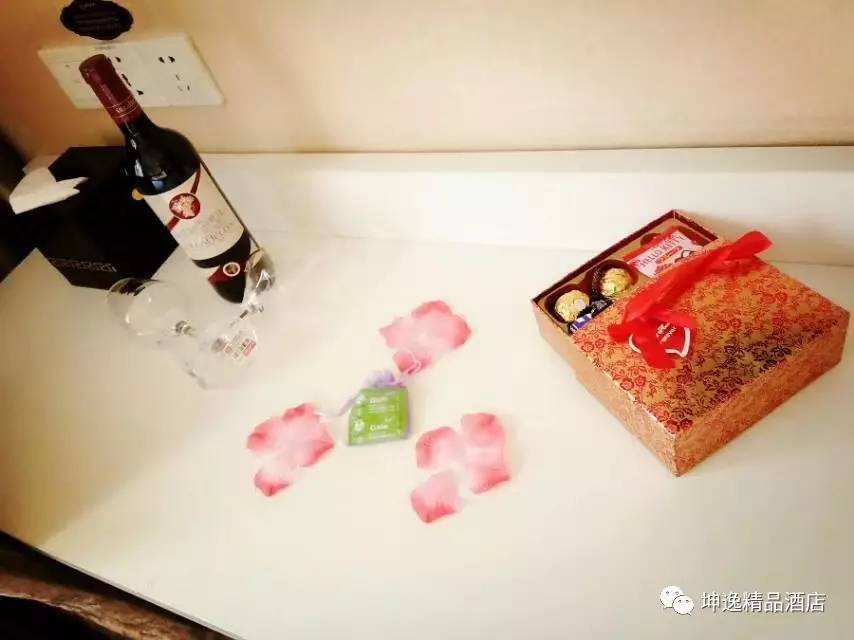 浓情七夕，恋在坤逸