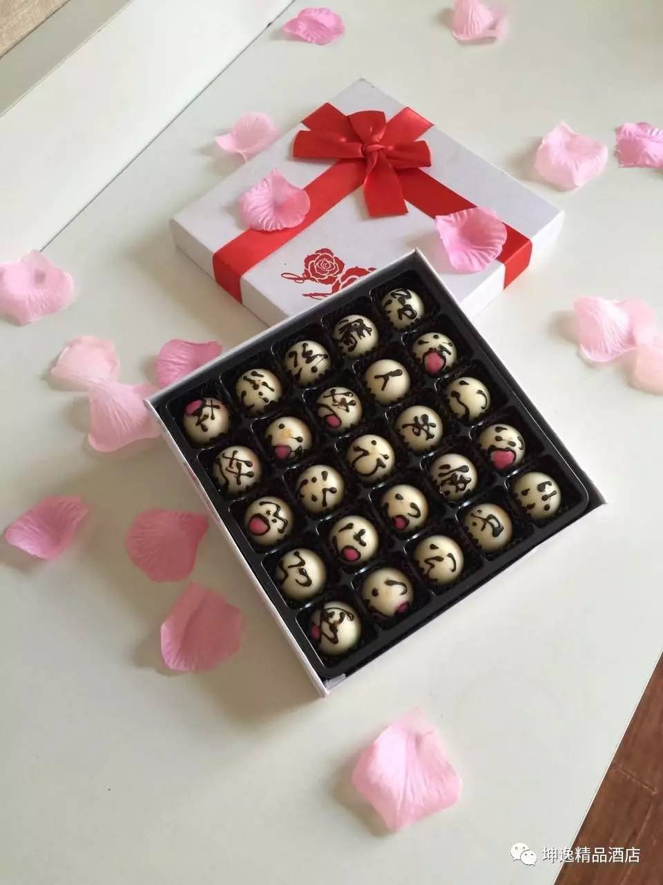 浓情七夕，恋在坤逸