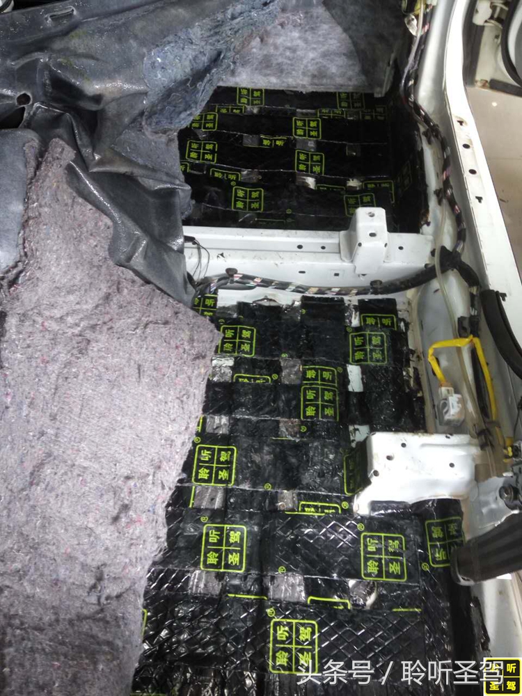 铃木SX4隔音升级，炎炎夏日赶紧给爱车做做隔音隔热吧！