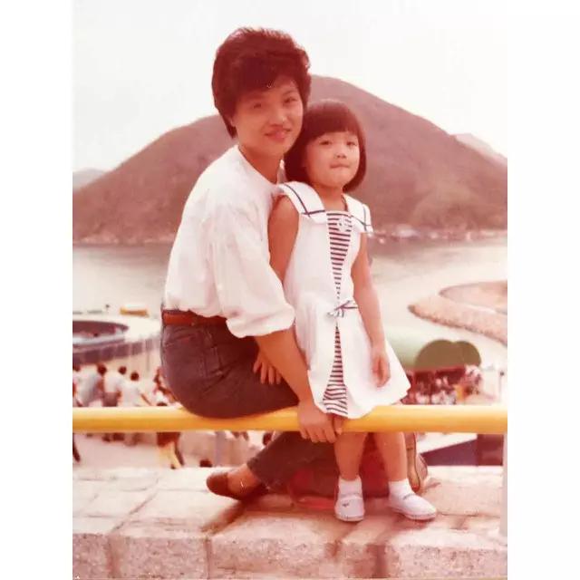 容祖儿唱歌前后的反差,容祖儿为什么是歌手