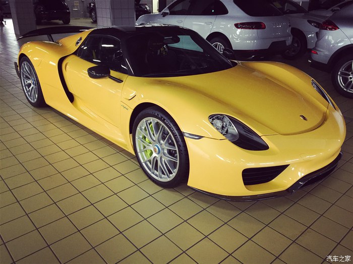 保时捷选配大轮毂多少钱,保时捷加价7000