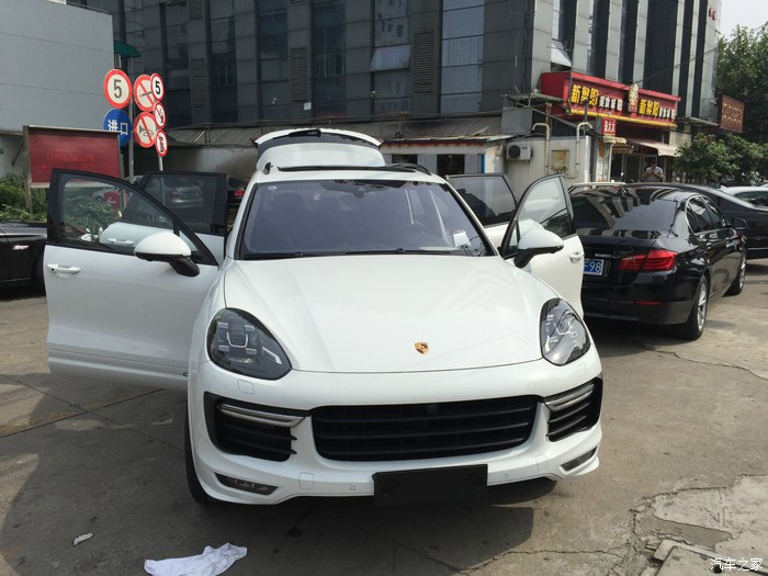 保时捷选配大轮毂多少钱,保时捷加价7000