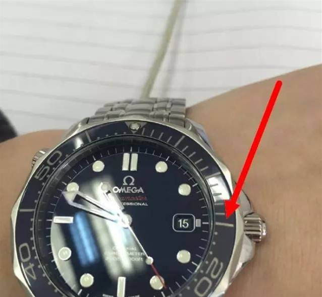 劳力士质量问题之陶瓷圈掉色