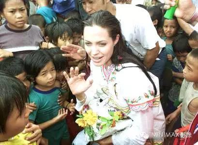 安吉丽娜朱莉同款纹身大连,纹身吸毒女反派