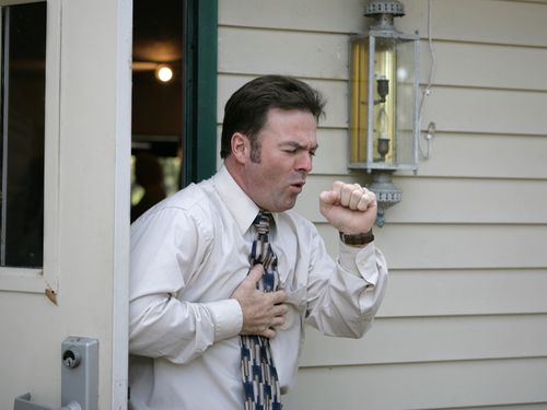 咳嗽预示肺癌的信号,咳嗽有可能是肝引起的吗