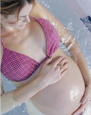 怀孕肚子很饱胃很饿该怎么办,孕妇肚子发紧胃口不舒服了腹泻