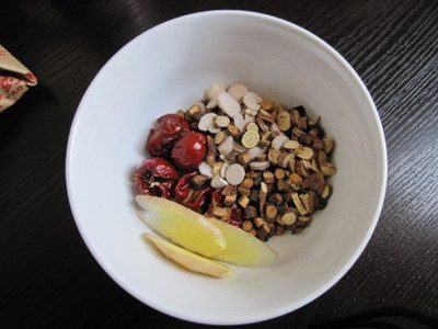 孝昌田氏中医治失眠,颈酸痛最好中草药治疗