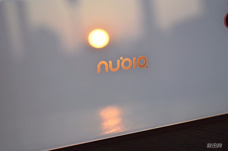 佳能尼康人像对比入门,尼康佳能入门长焦