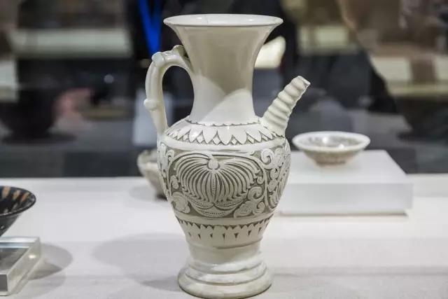 珍品撷英：图读宋元“闲事与雅器”