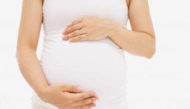 孕妇总是担心肚子里面的胎儿,胎儿在肚子里有事孕妈有什么症状