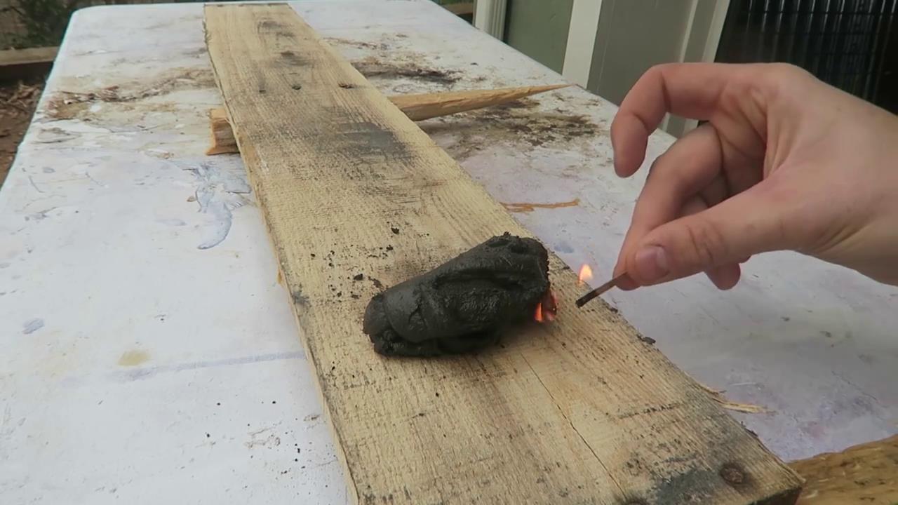 荒岛求生火堆第二次生火怎么点燃,野外生火技巧视频