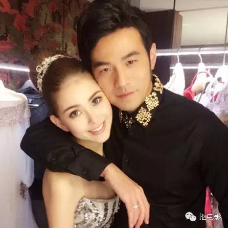 一向低调的隆诗，高调起来10个亿都打不住！