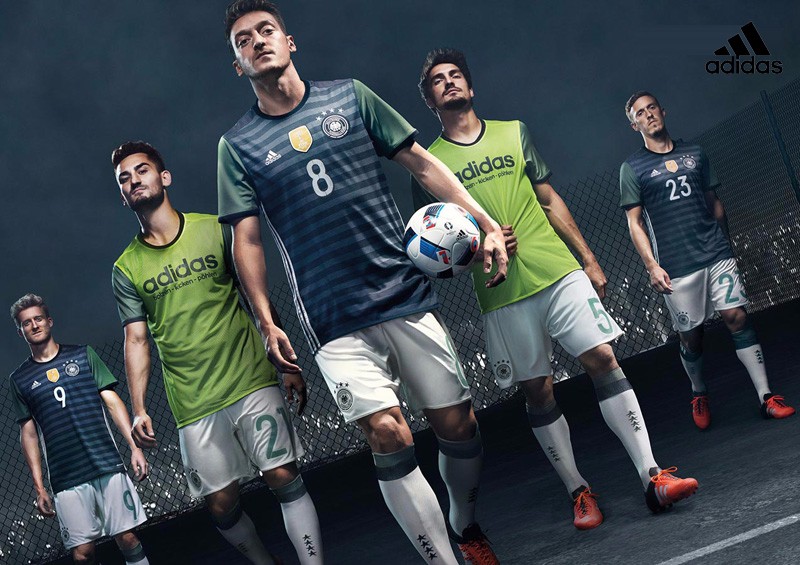 2010-2020体育最佳球衣,阿森纳2015-2016赛季球衣