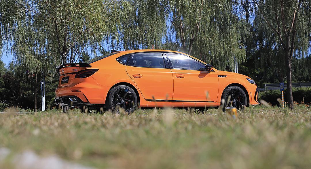 名爵mg6pro最划算的配置,名爵6protrophy豪华版试驾