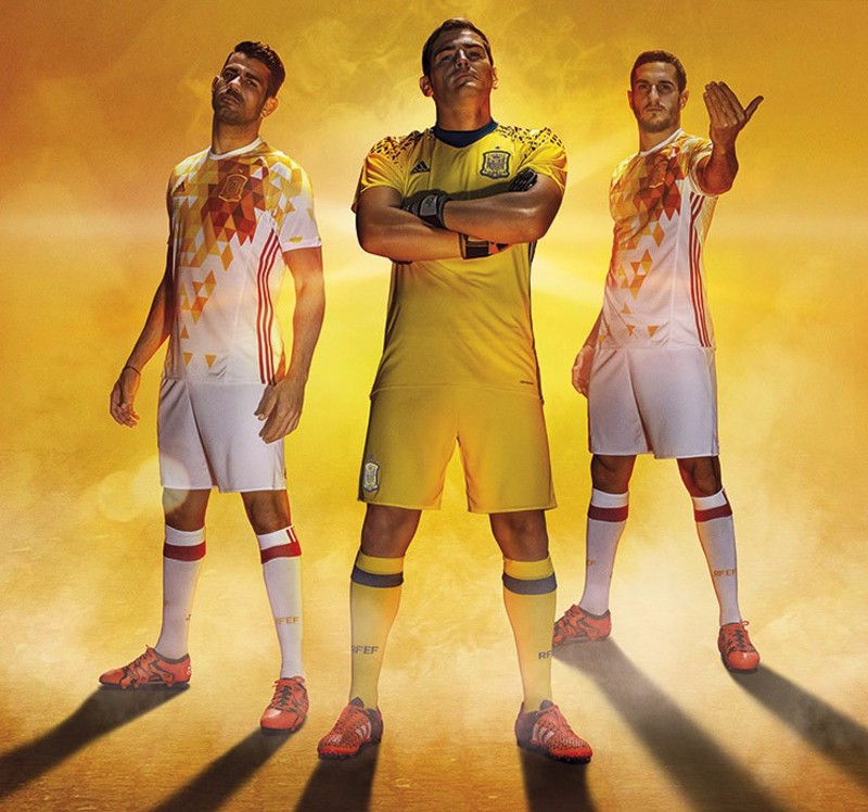 2010-2020体育最佳球衣,阿森纳2015-2016赛季球衣