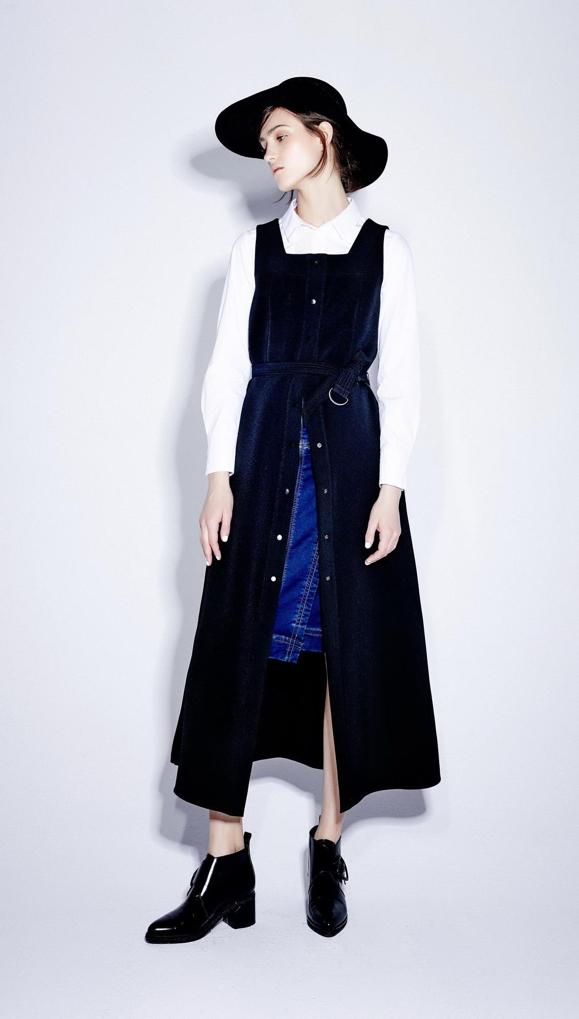 不用花钱又好看的穿搭,在各个时装周的穿搭