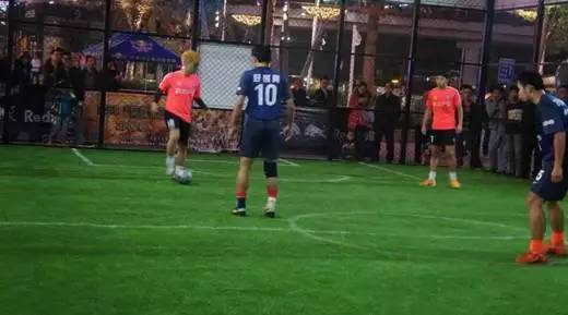 超热血｜本周末南宁将上演铁笼足球困兽斗，前排围观啊！