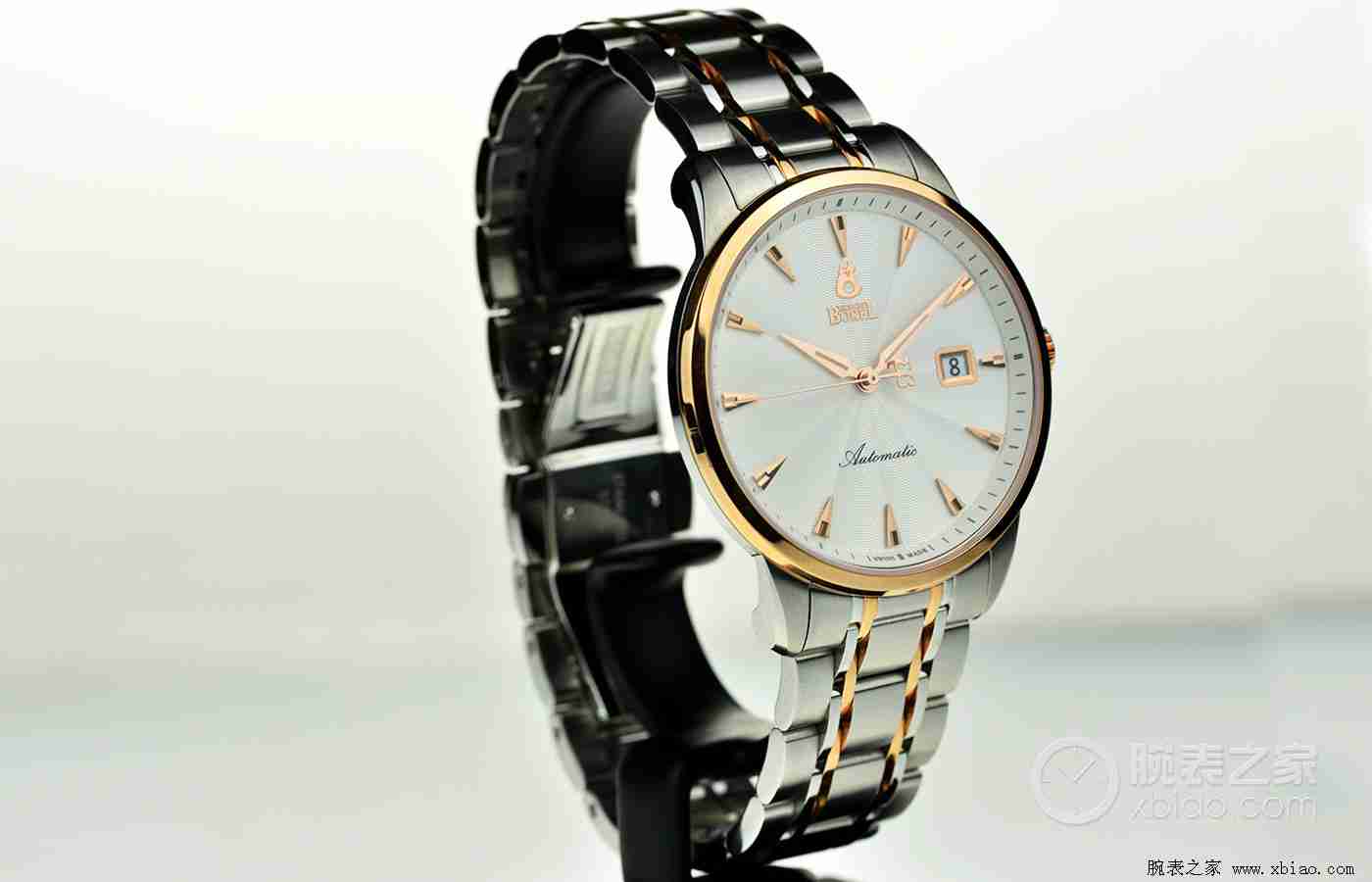 依波路第一块腕表,依波路公爵月相腕表