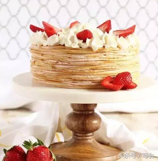 吃七彩千层蛋糕,网红七彩千层蛋糕