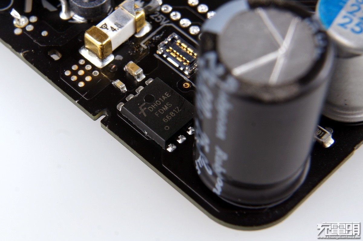 6650毫安充电器,628元电池充电器