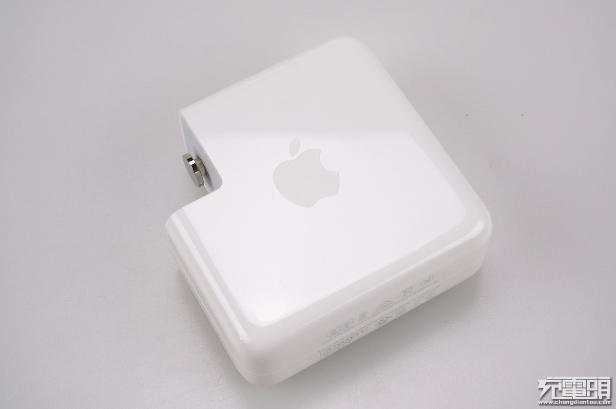 6650毫安充电器,628元电池充电器