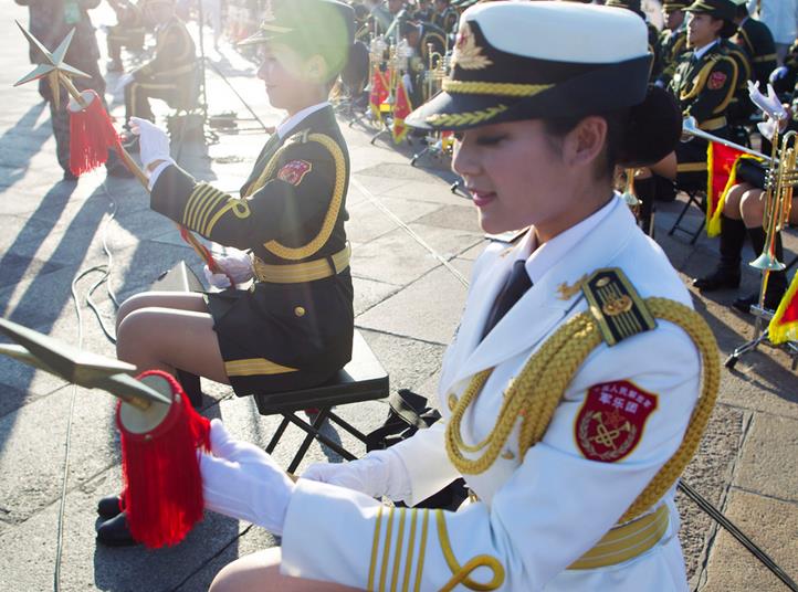 各国女兵中国女兵最帅,各国女兵阅兵颜值对比