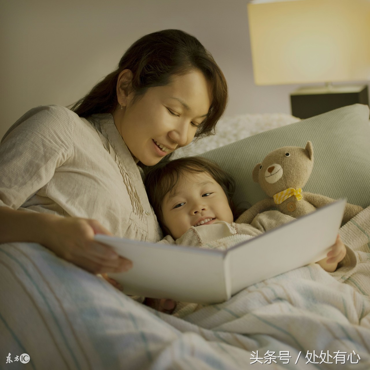 孩子每天晚上磨蹭到很晚才睡，聪明家长不动声色，用这些办法搞定