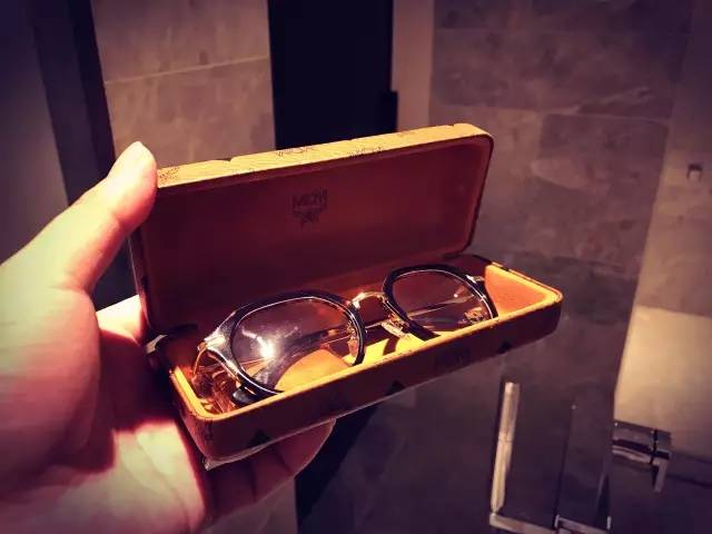 一日一物分享,井柏然同款黑框眼镜