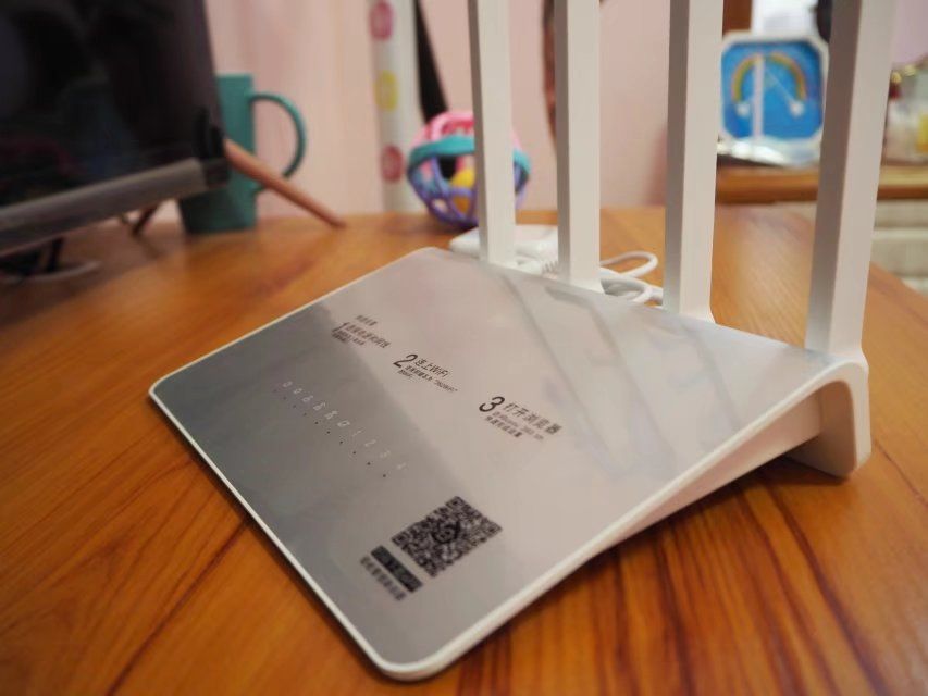 360安全路由器p4和v6,360安全路由2千兆尊享版