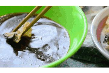 火遍全香港的车仔面终于登陆北京，连嘻哈侠第一站都要来这里！