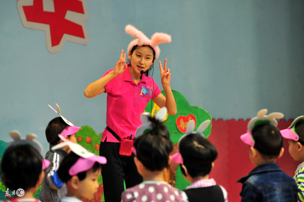 幼儿园家长会老师发言稿简短大气,开学第一次家长会家长发言稿