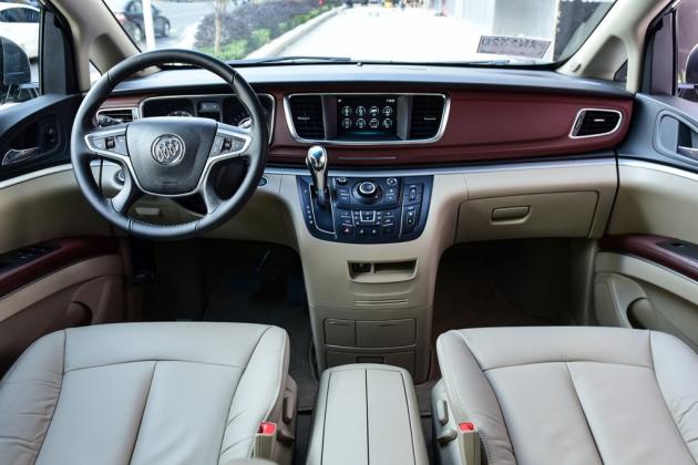 别克gl8商旅尊贵型2.0t,gl8别克商旅版