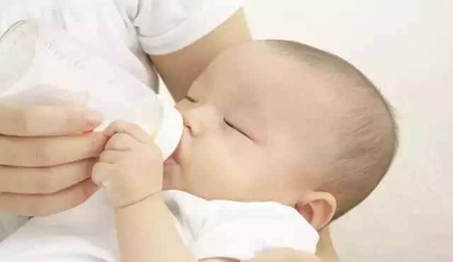 哪款奶瓶好用防呛,妈妈用什么牌子的奶瓶比较好