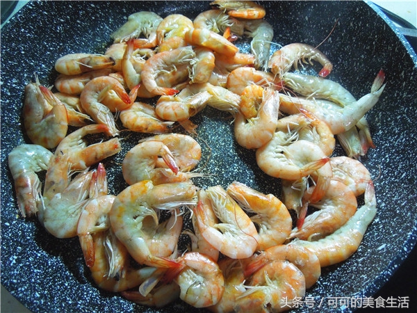 虾怎么去除腥味,白灼虾的正确做法怎么去除虾线