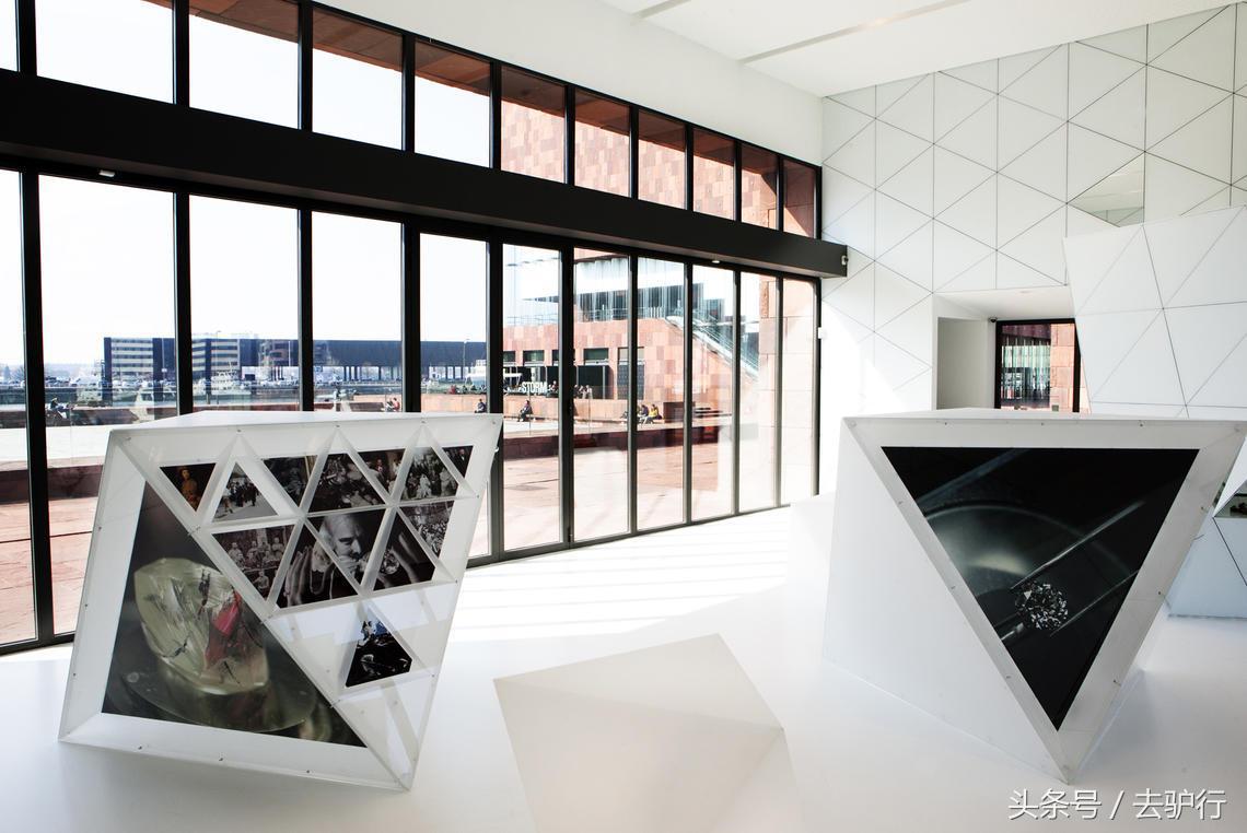 这条街女人会为它不惜一切，男人会为它掏空钱包