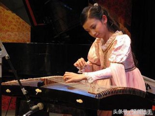 古筝入门曲谱成人,弹古筝用曲谱中的固定指法吗