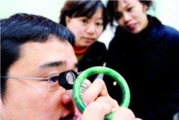 国外旅游买到假珠宝怎么办,好多人旅游买到假宝石