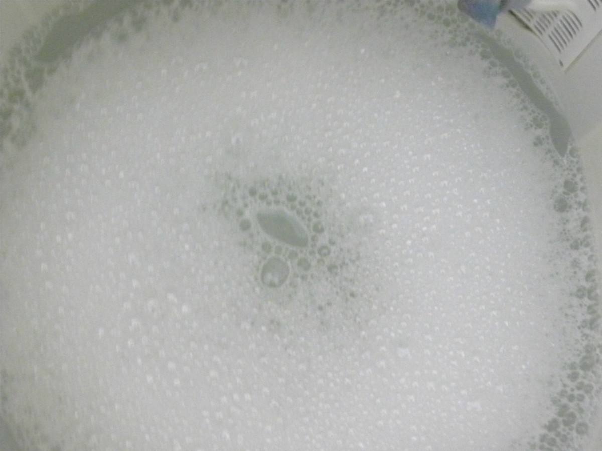 西装衬衫怎么洗可以用洗衣机洗吗,白衬衫西服裤子该怎么洗