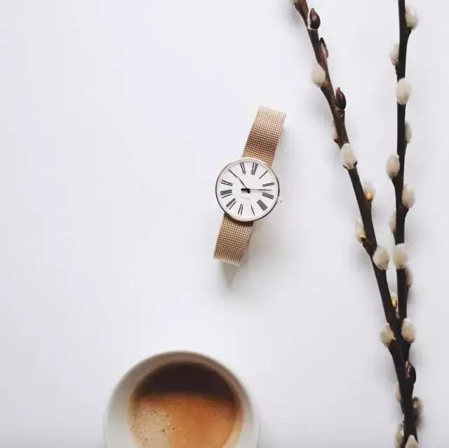 不搞块够屌的表，小姐姐怎么会跟你跑？！