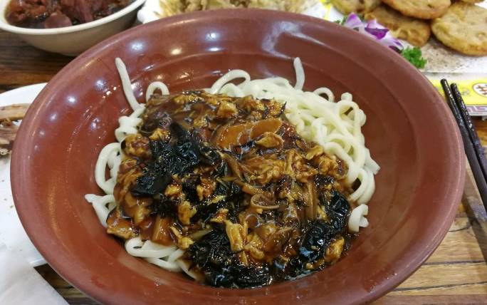 你这么懂事，一定很少有人心疼你吧？这些粥面馆，治愈你的辛酸