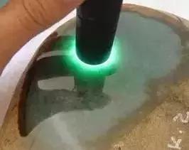 行话里说，“石头不骗人，都是人骗人？”翡翠行家都差点受骗了！